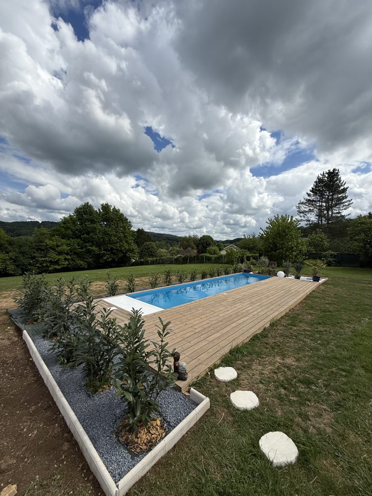 Piscine container réalisée par notre atelier : enterrée 12 m