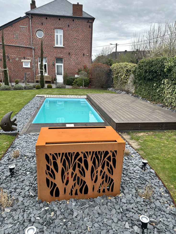 Piscine container réalisée par notre atelier : enterrée 6 m